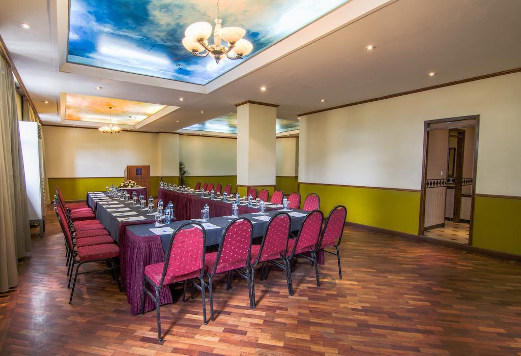 Sentrim 680 Hotel Nairobi Exterior photo